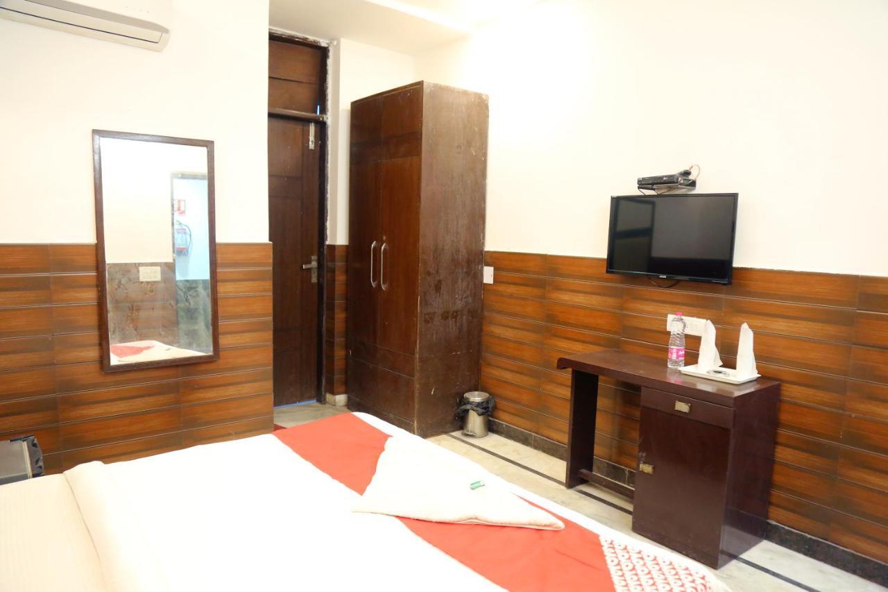 Aerocity Hotel Jindal Palace Delhi- A Well Hygiene Property"All Staff Vaccinated " Нью-Делі Екстер'єр фото